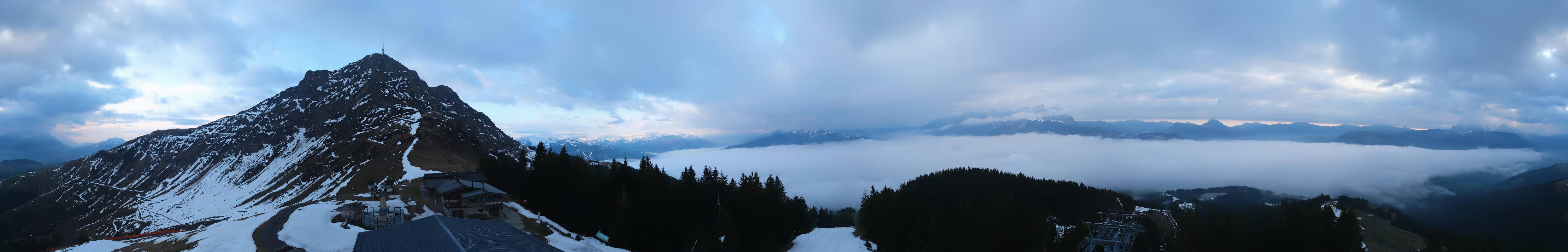Archiv Foto Webcam St. Johann/Tirol: Blick von der Bergstation Harschbichl