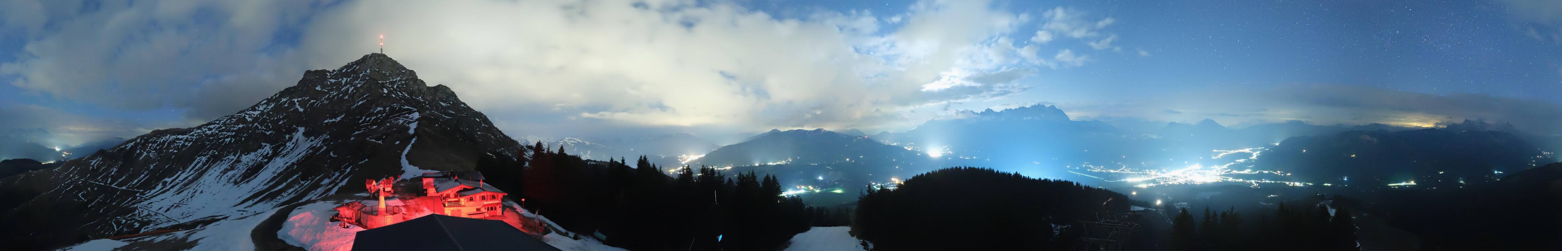 Archiv Foto Webcam St. Johann/Tirol: Blick von der Bergstation Harschbichl