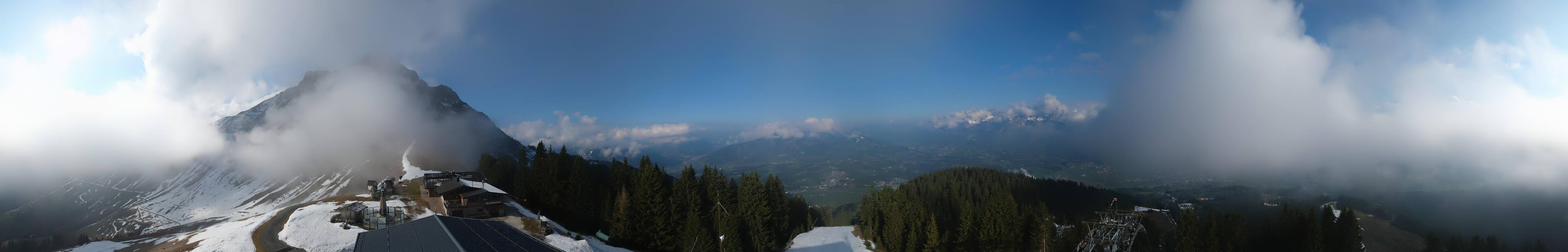 Archiv Foto Webcam St. Johann/Tirol: Blick von der Bergstation Harschbichl
