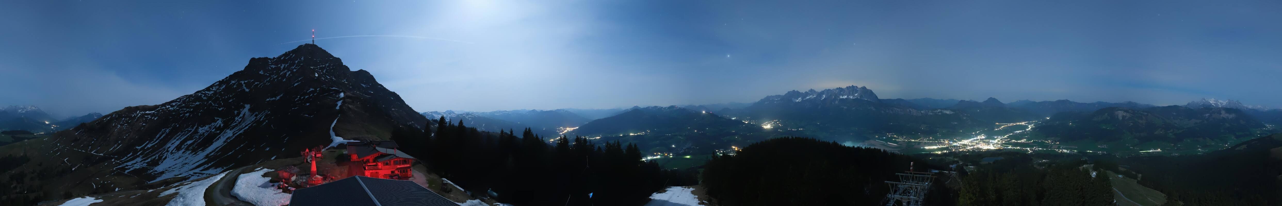 Archiv Foto Webcam St. Johann/Tirol: Blick von der Bergstation Harschbichl