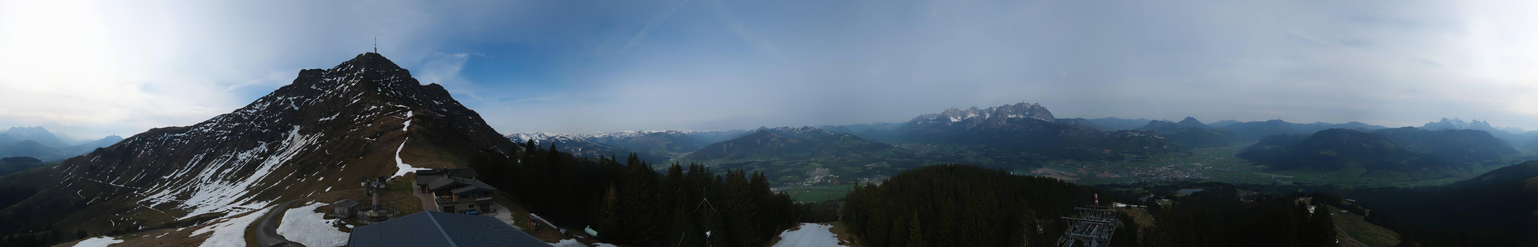 Archiv Foto Webcam St. Johann/Tirol: Blick von der Bergstation Harschbichl