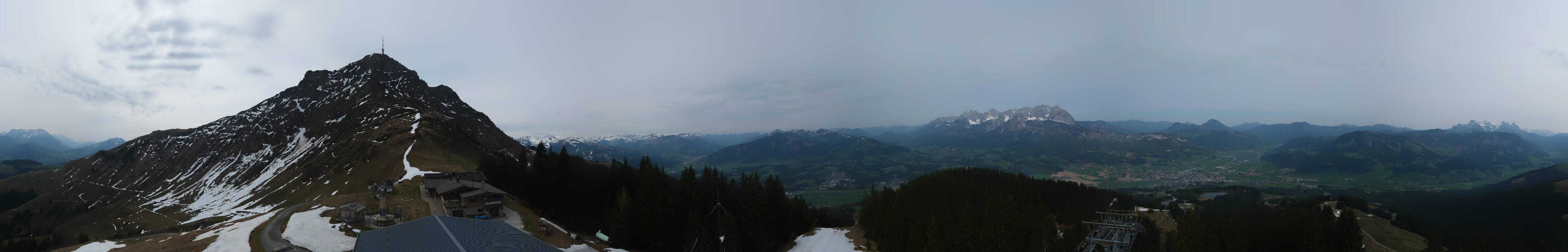 Archiv Foto Webcam St. Johann/Tirol: Blick von der Bergstation Harschbichl