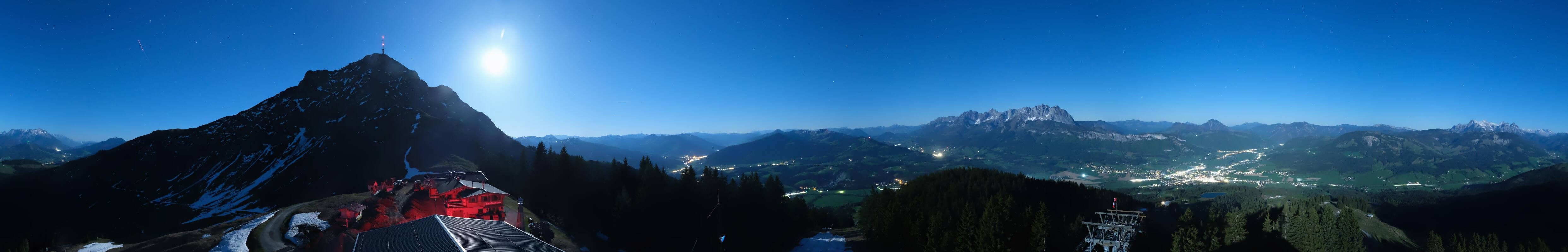 Archiv Foto Webcam St. Johann/Tirol: Blick von der Bergstation Harschbichl