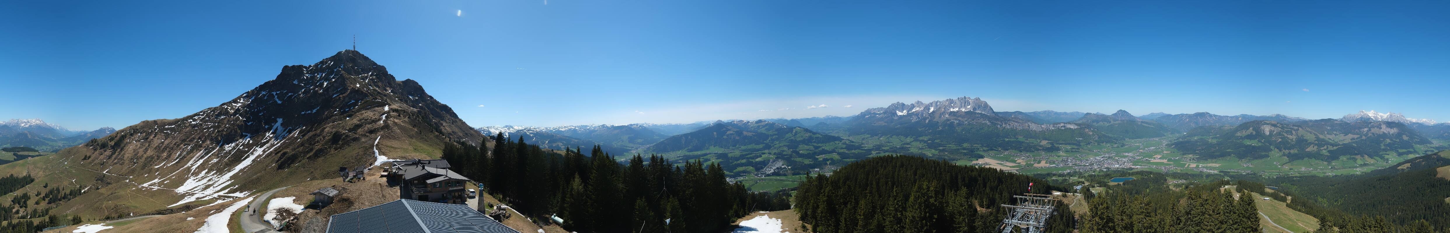 Archiv Foto Webcam St. Johann/Tirol: Blick von der Bergstation Harschbichl