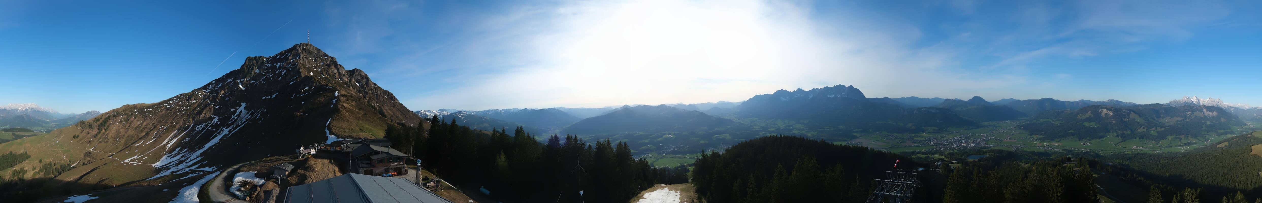Archived image Webcam St. Johann/Tirol: View from Top Station Harschbichl