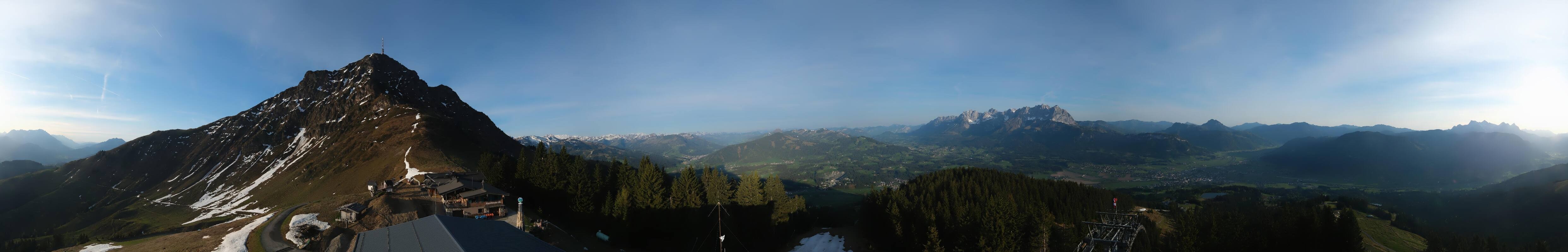 Archived image Webcam St. Johann/Tirol: View from Top Station Harschbichl