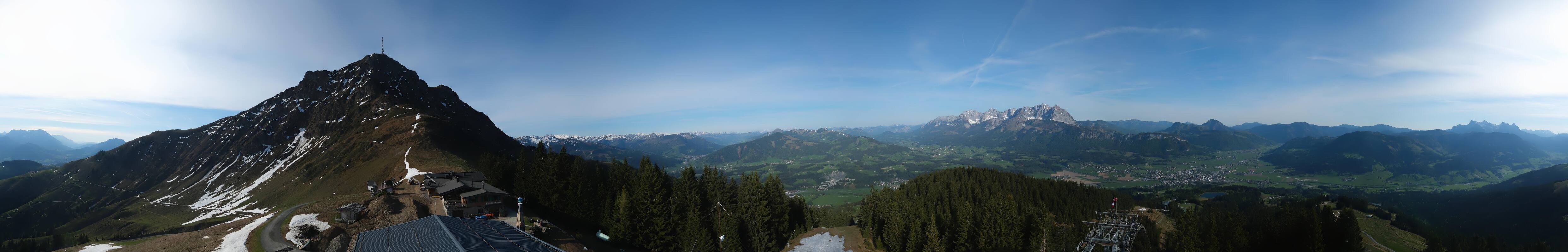 Archived image Webcam St. Johann/Tirol: View from Top Station Harschbichl