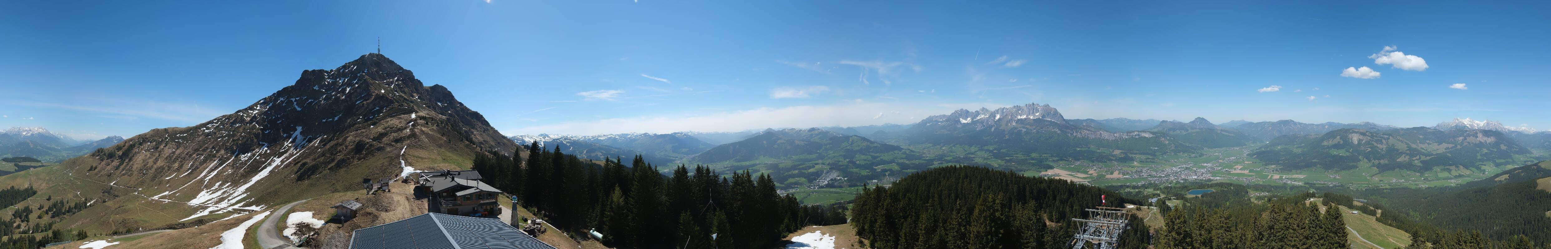 Archived image Webcam St. Johann/Tirol: View from Top Station Harschbichl