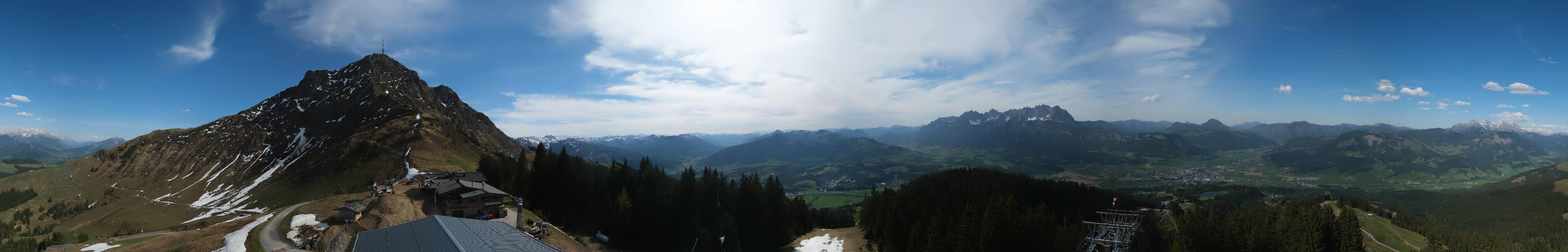 Archived image Webcam St. Johann/Tirol: View from Top Station Harschbichl