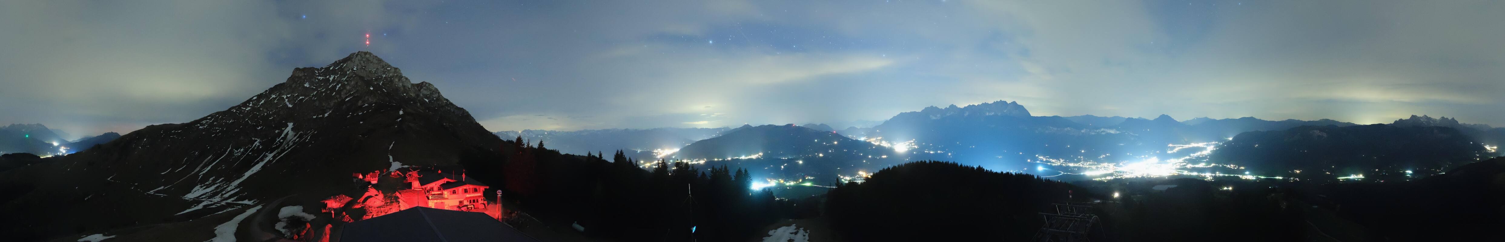 Archived image Webcam St. Johann/Tirol: View from Top Station Harschbichl