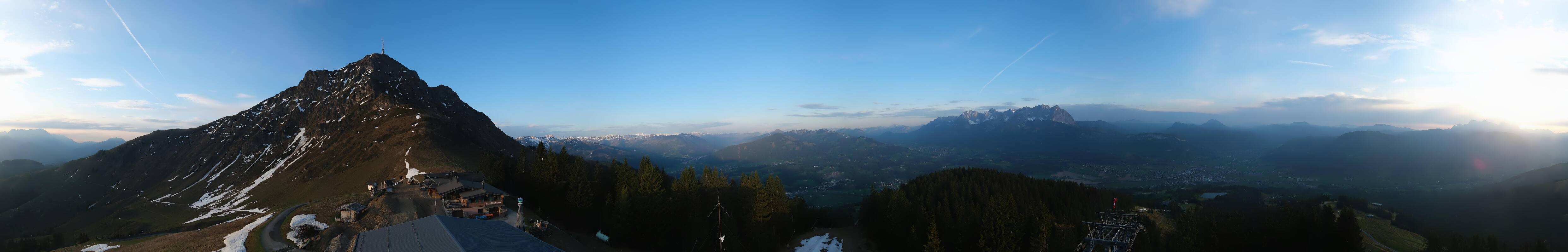 Archived image Webcam St. Johann/Tirol: View from Top Station Harschbichl