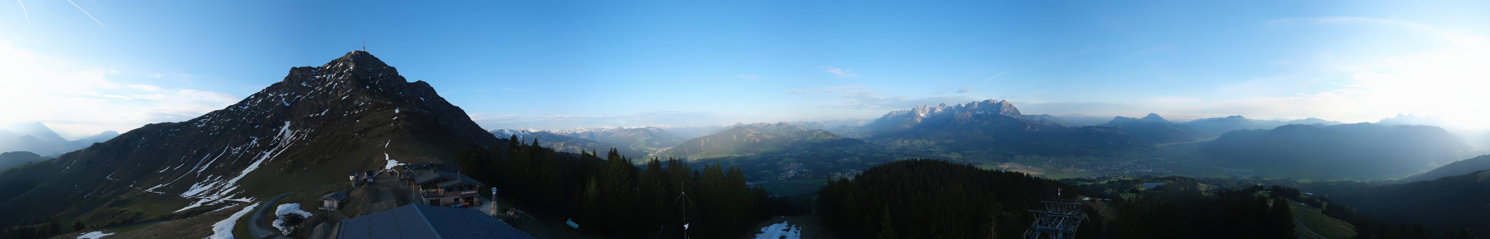 Archived image Webcam St. Johann/Tirol: View from Top Station Harschbichl