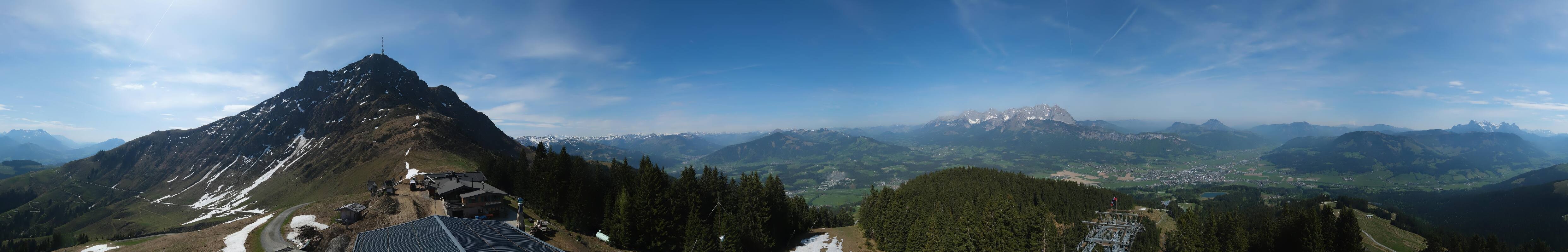 Archived image Webcam St. Johann/Tirol: View from Top Station Harschbichl