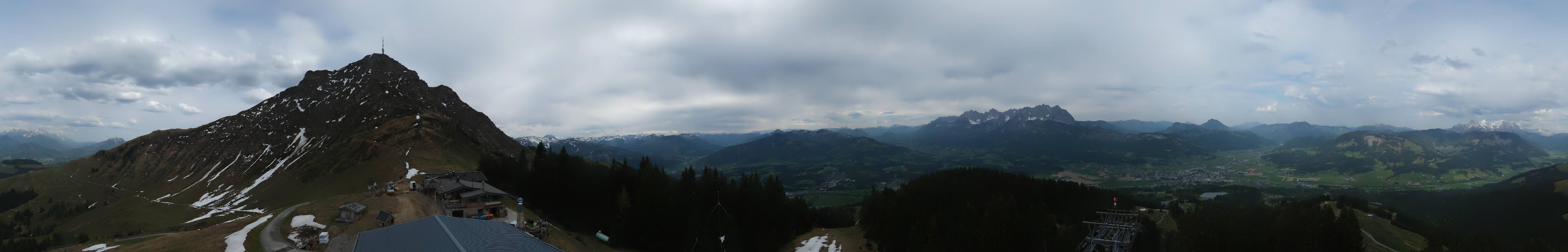 Archived image Webcam St. Johann/Tirol: View from Top Station Harschbichl