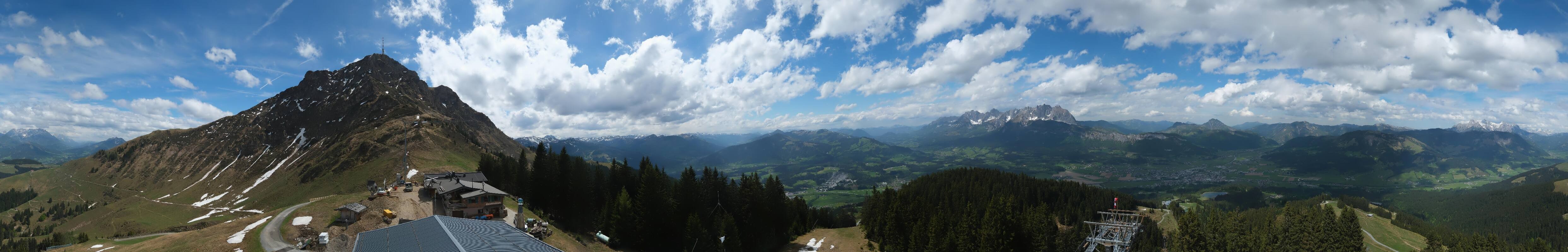 Archived image Webcam St. Johann/Tirol: View from Top Station Harschbichl