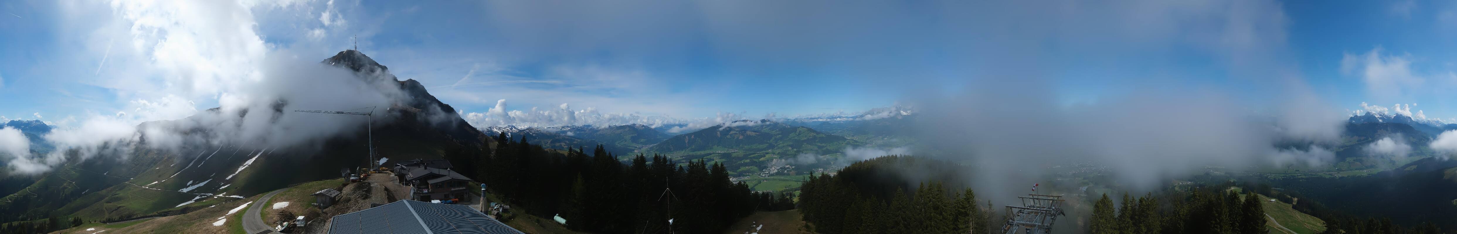 Archiv Foto Webcam St. Johann/Tirol: Blick von der Bergstation Harschbichl