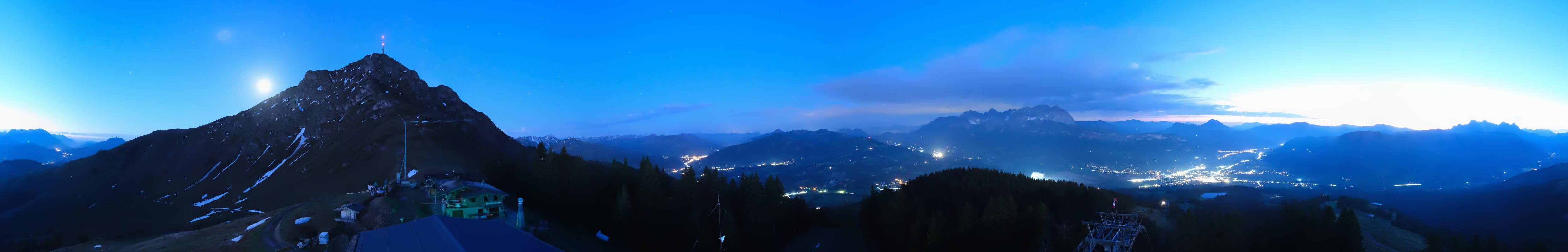 Archiv Foto Webcam St. Johann/Tirol: Blick von der Bergstation Harschbichl