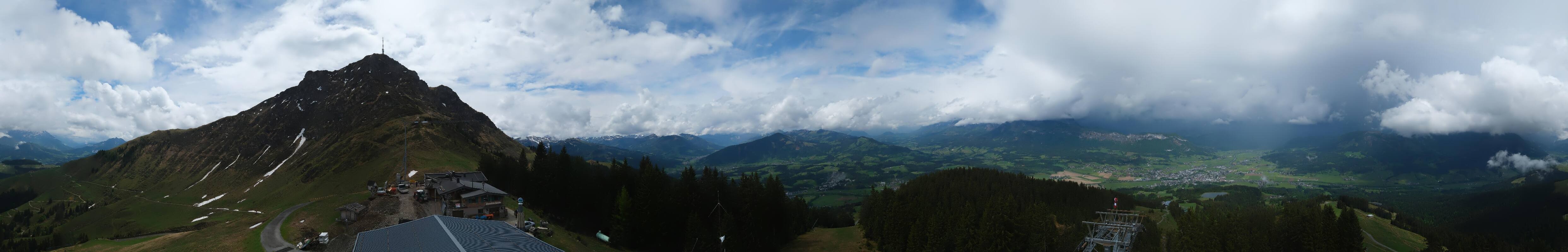Archiv Foto Webcam St. Johann/Tirol: Blick von der Bergstation Harschbichl