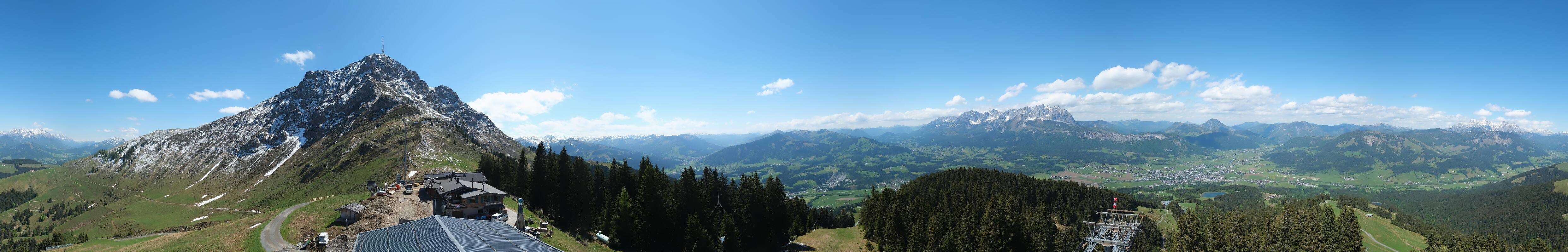 Archiv Foto Webcam St. Johann/Tirol: Blick von der Bergstation Harschbichl