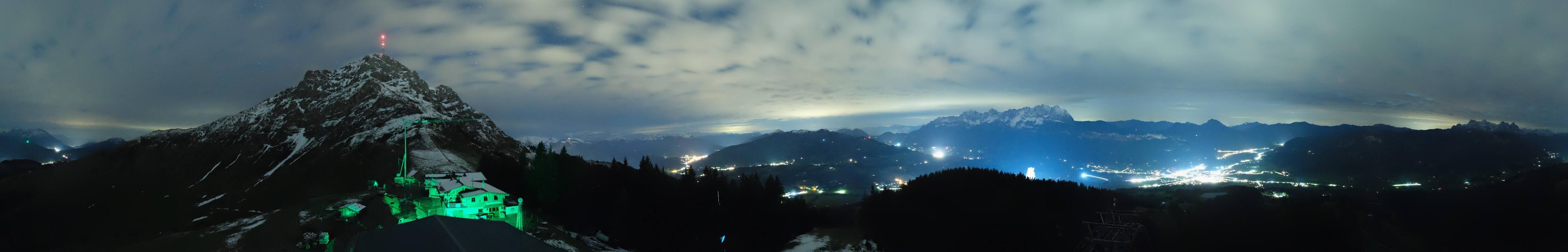 Archiv Foto Webcam St. Johann/Tirol: Blick von der Bergstation Harschbichl