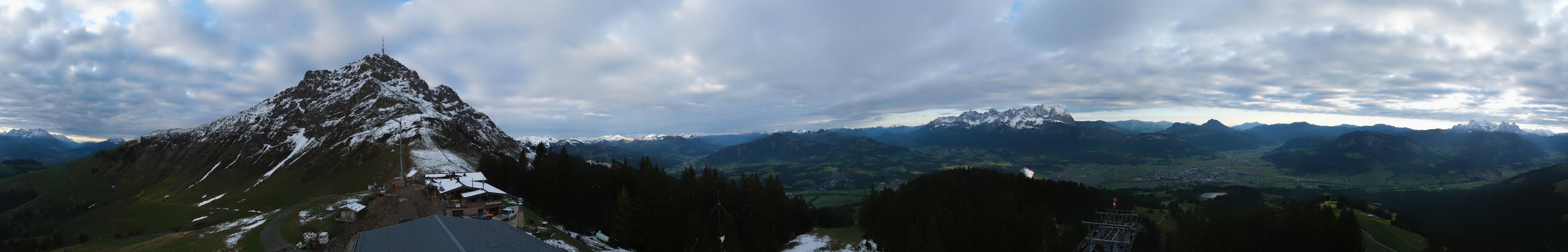 Archiv Foto Webcam St. Johann/Tirol: Blick von der Bergstation Harschbichl