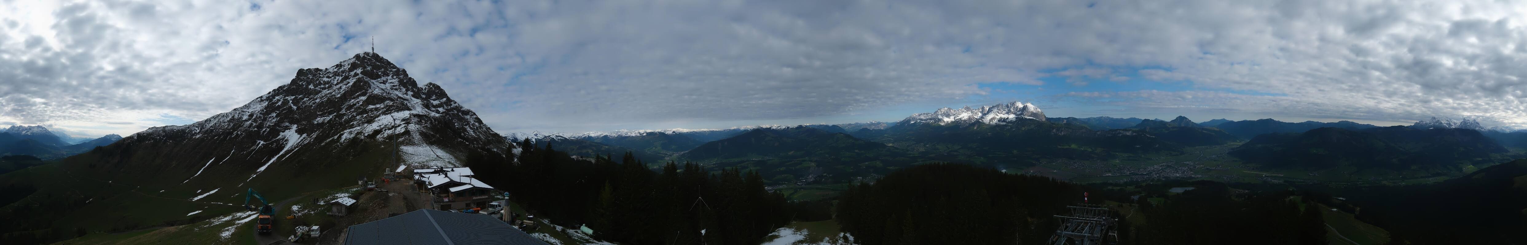 Archiv Foto Webcam St. Johann/Tirol: Blick von der Bergstation Harschbichl