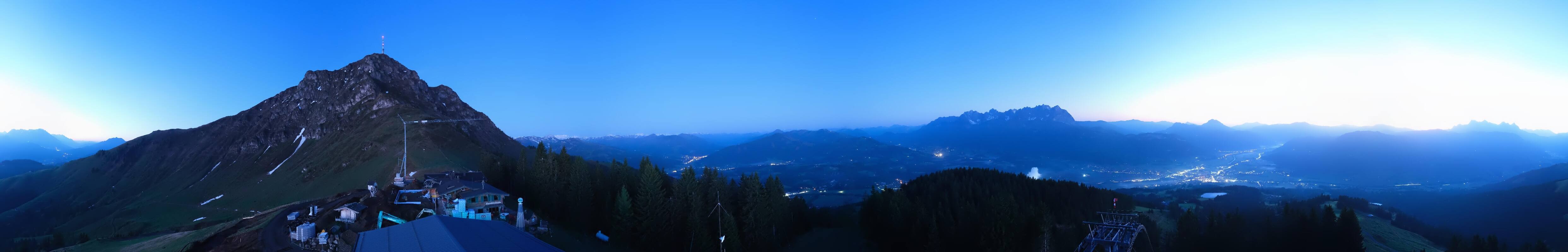 Archiv Foto Webcam St. Johann/Tirol: Blick von der Bergstation Harschbichl