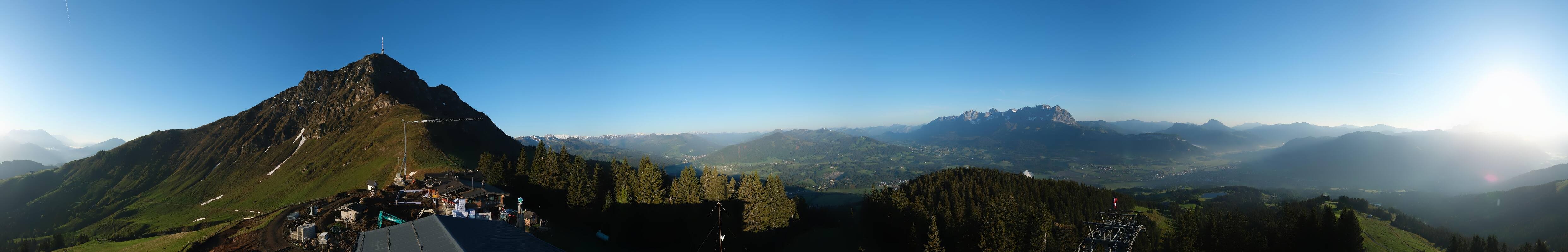Archiv Foto Webcam St. Johann/Tirol: Blick von der Bergstation Harschbichl