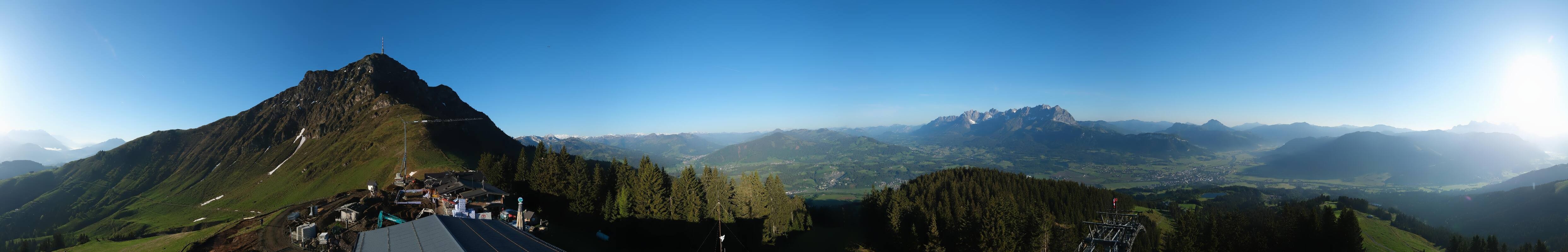 Archiv Foto Webcam St. Johann/Tirol: Blick von der Bergstation Harschbichl