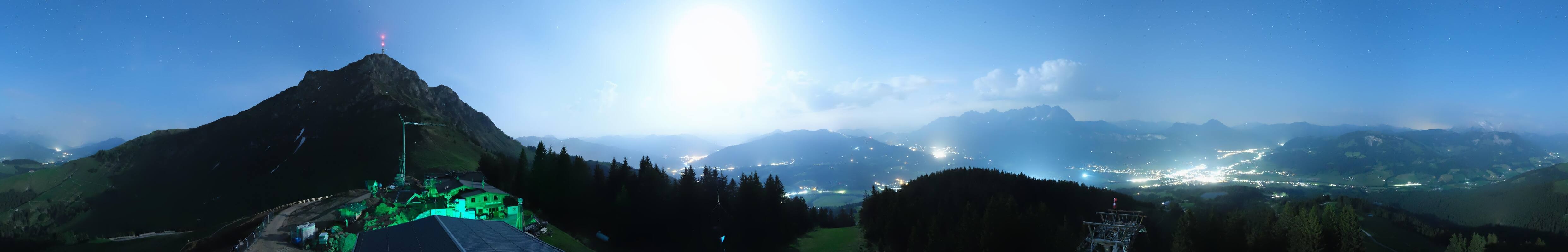 Archiv Foto Webcam St. Johann/Tirol: Blick von der Bergstation Harschbichl
