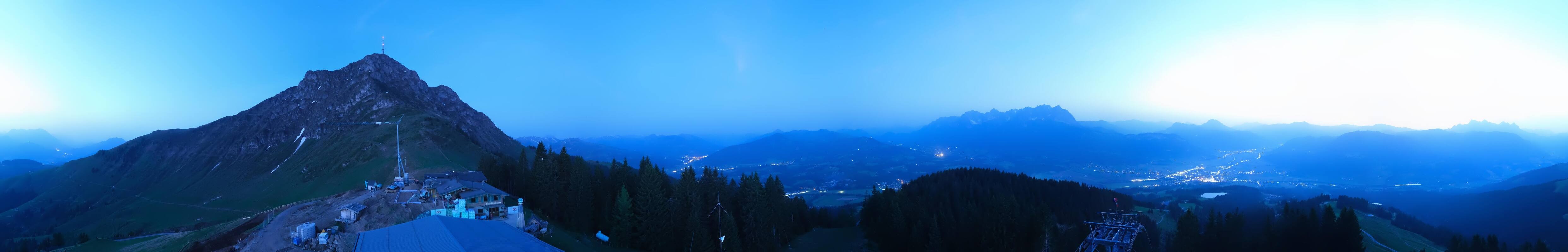 Archiv Foto Webcam St. Johann/Tirol: Blick von der Bergstation Harschbichl