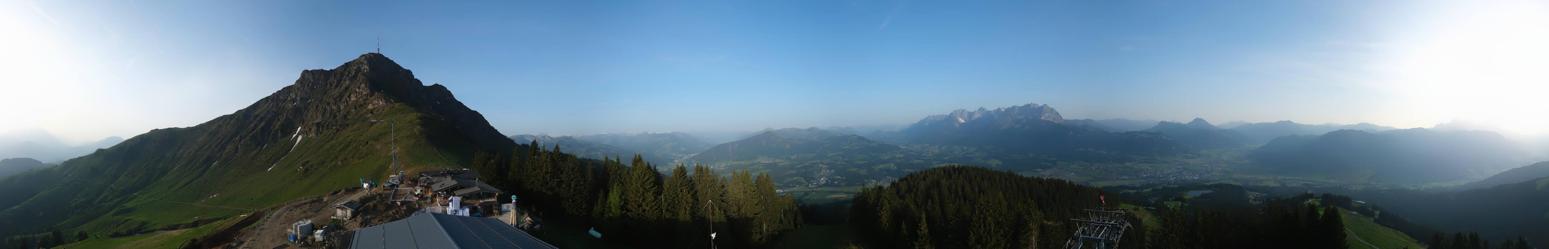 Archiv Foto Webcam St. Johann/Tirol: Blick von der Bergstation Harschbichl
