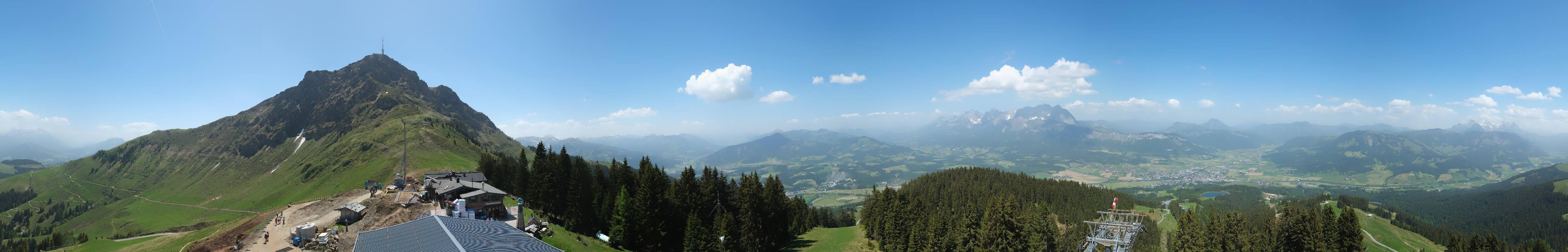 Archiv Foto Webcam St. Johann/Tirol: Blick von der Bergstation Harschbichl