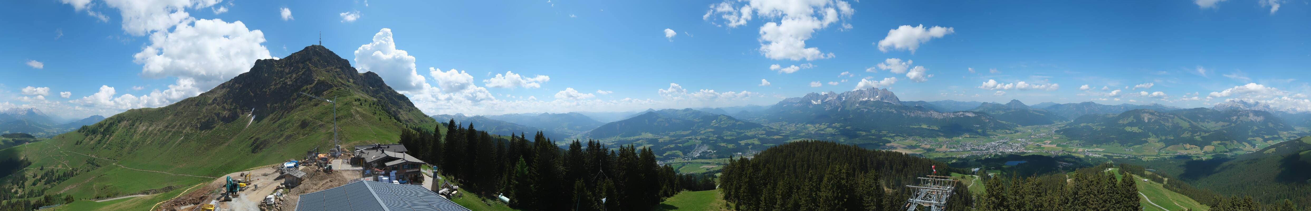 Archived image Webcam St. Johann/Tirol: View from Top Station Harschbichl