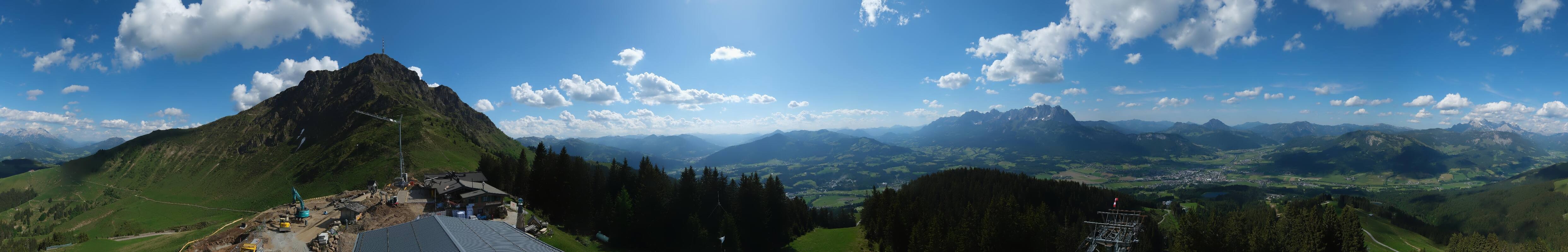 Archived image Webcam St. Johann/Tirol: View from Top Station Harschbichl
