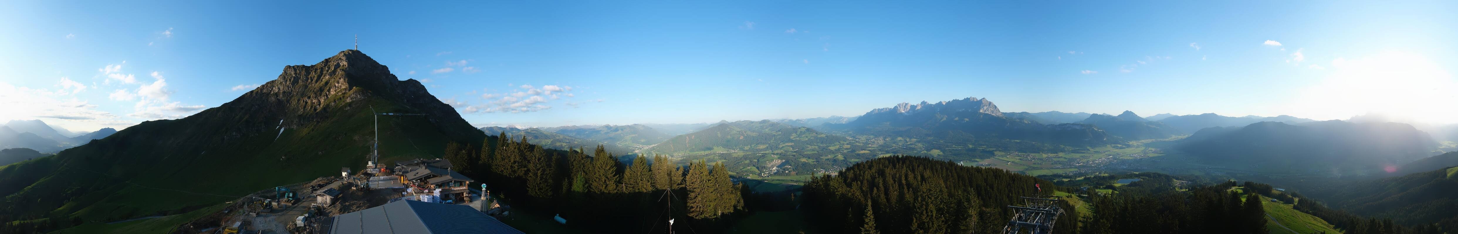 Archiv Foto Webcam St. Johann/Tirol: Blick von der Bergstation Harschbichl