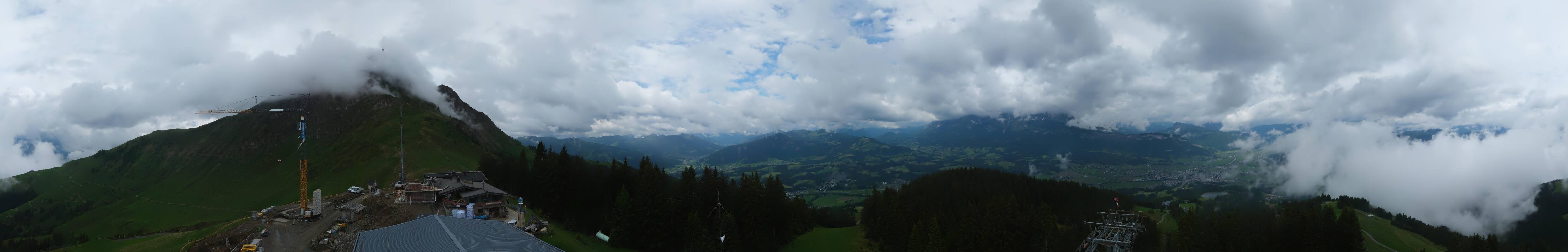 Archiv Foto Webcam St. Johann/Tirol: Blick von der Bergstation Harschbichl