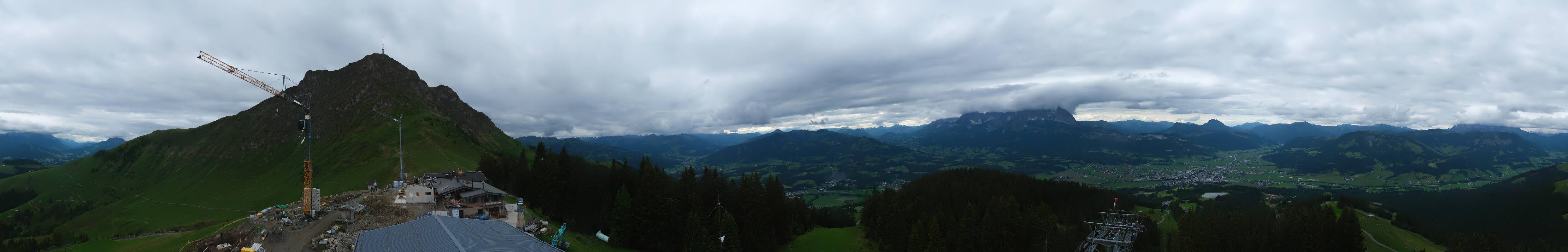 Archiv Foto Webcam St. Johann/Tirol: Blick von der Bergstation Harschbichl