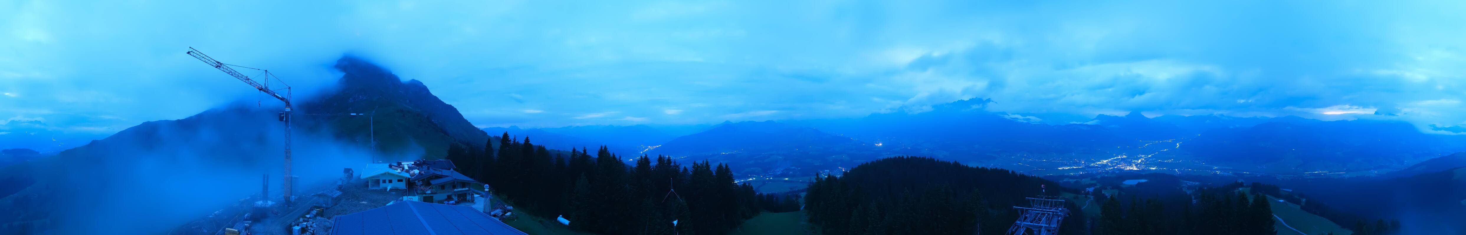 Archiv Foto Webcam St. Johann/Tirol: Blick von der Bergstation Harschbichl