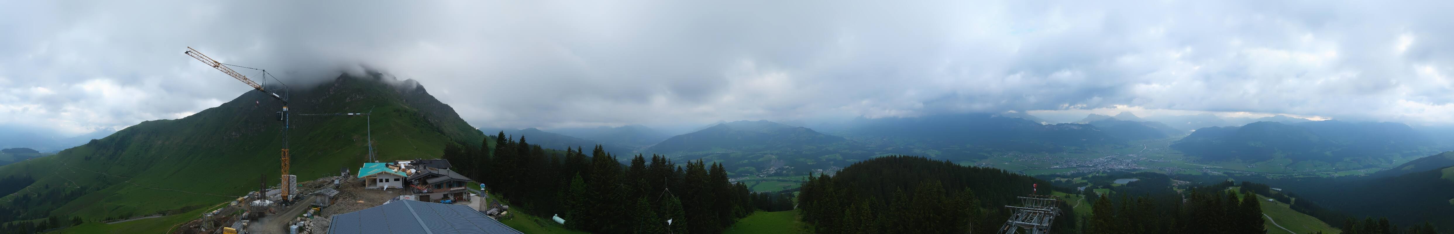 Archiv Foto Webcam St. Johann/Tirol: Blick von der Bergstation Harschbichl