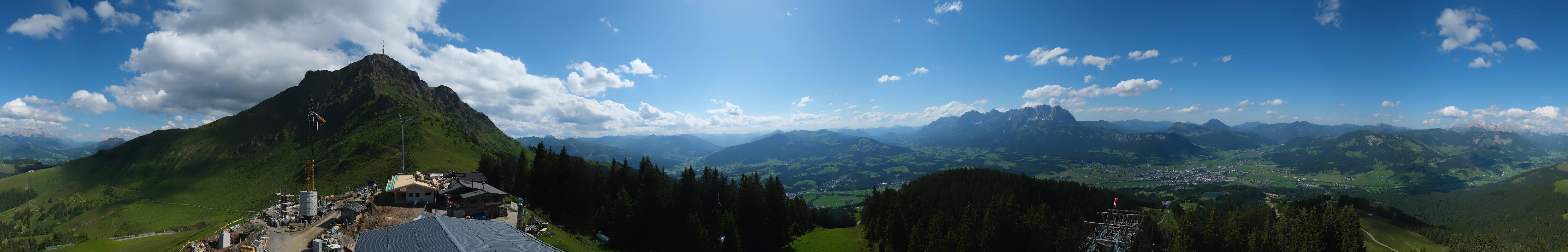 Archiv Foto Webcam St. Johann/Tirol: Blick von der Bergstation Harschbichl