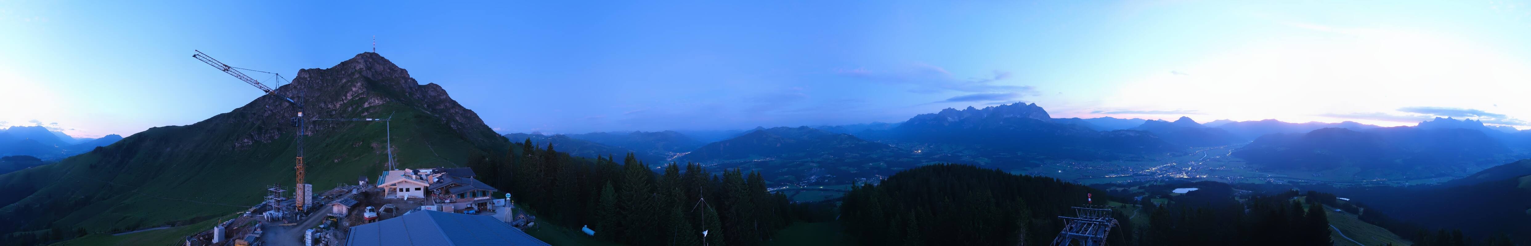 Archiv Foto Webcam St. Johann/Tirol: Blick von der Bergstation Harschbichl