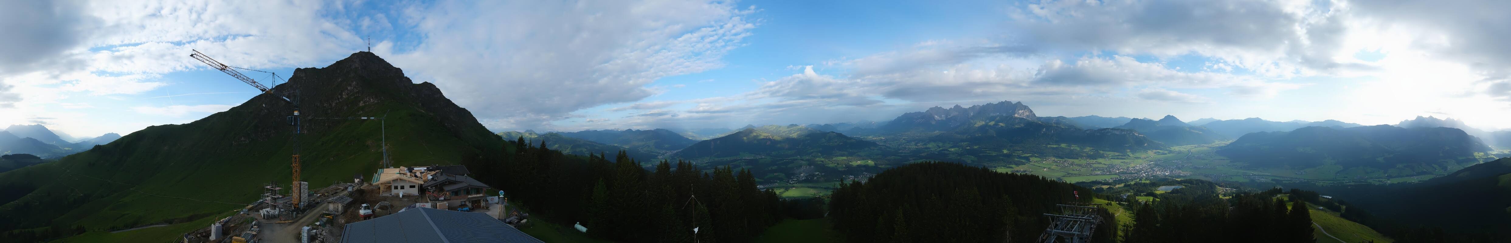 Archiv Foto Webcam St. Johann/Tirol: Blick von der Bergstation Harschbichl