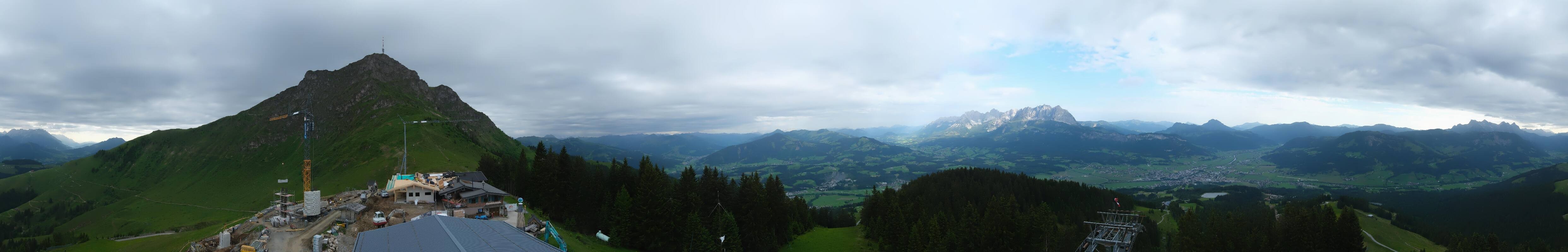 Archiv Foto Webcam St. Johann/Tirol: Blick von der Bergstation Harschbichl