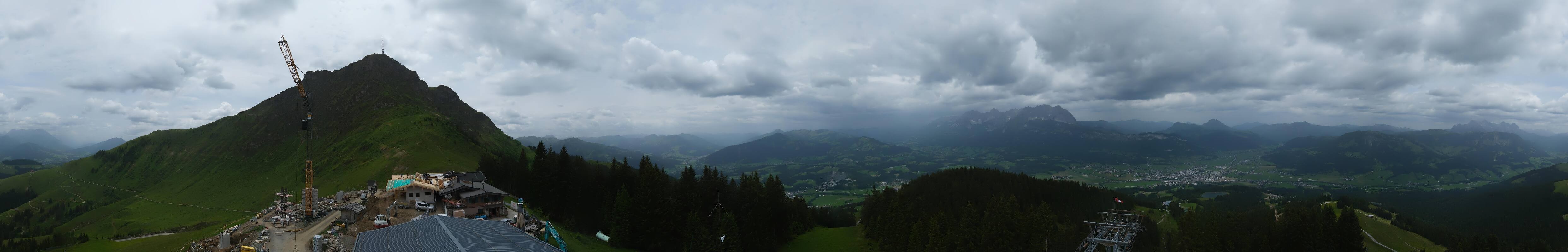 Archiv Foto Webcam St. Johann/Tirol: Blick von der Bergstation Harschbichl