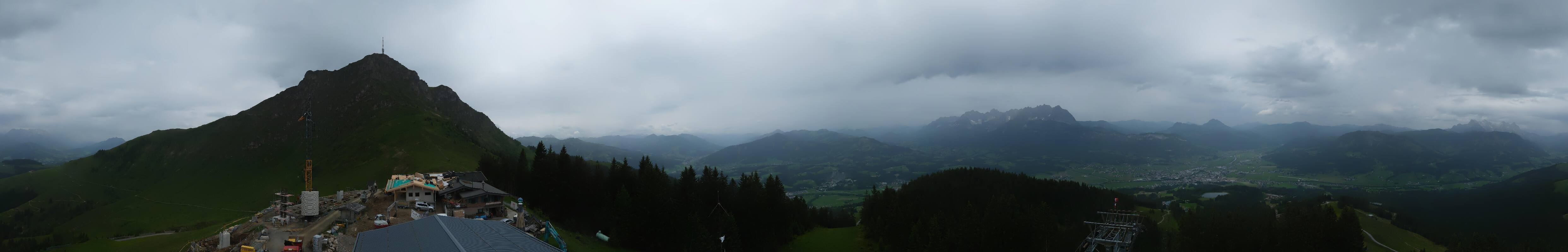 Archiv Foto Webcam St. Johann/Tirol: Blick von der Bergstation Harschbichl