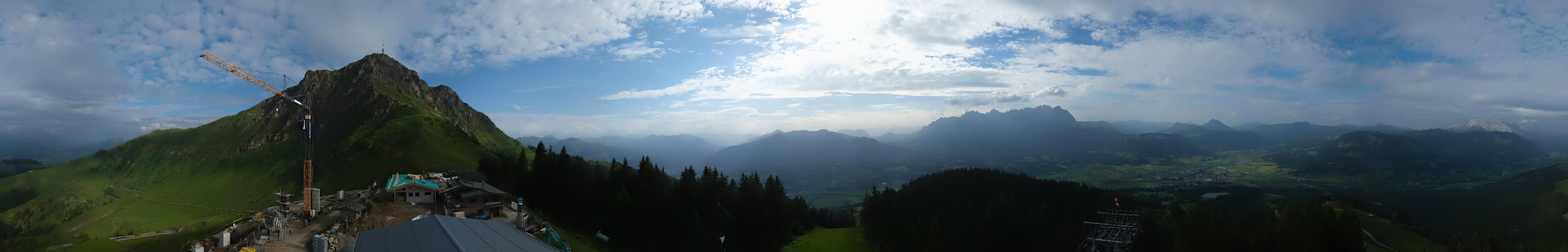 Archiv Foto Webcam St. Johann/Tirol: Blick von der Bergstation Harschbichl