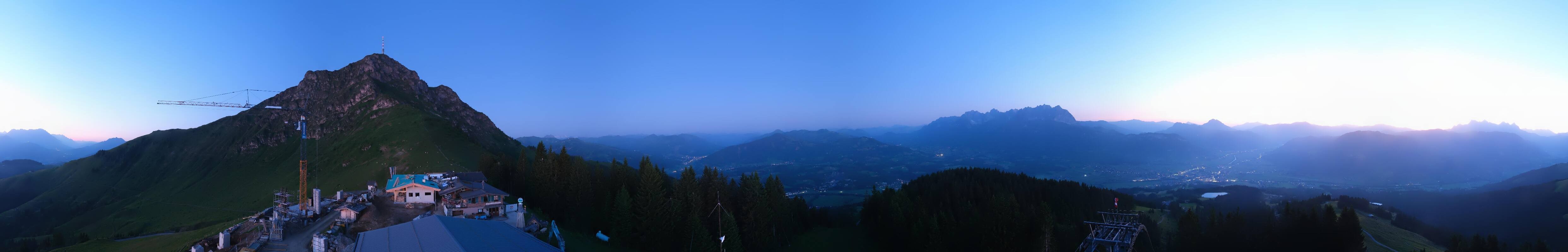 Archiv Foto Webcam St. Johann/Tirol: Blick von der Bergstation Harschbichl