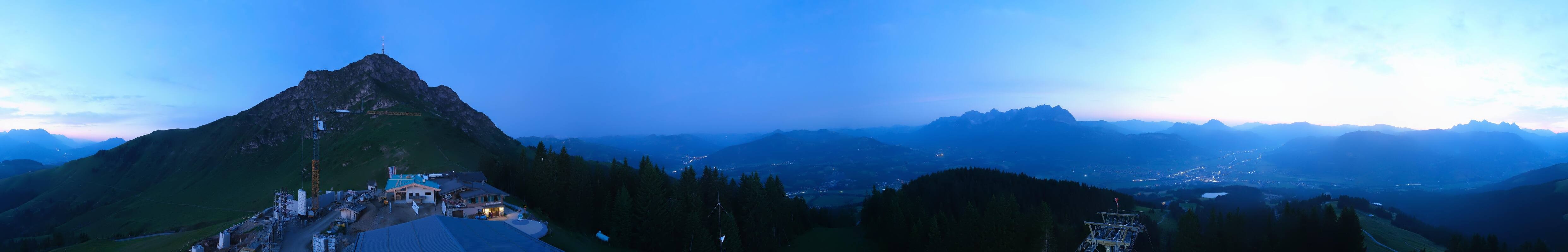 Archived image Webcam St. Johann/Tirol: View from Top Station Harschbichl