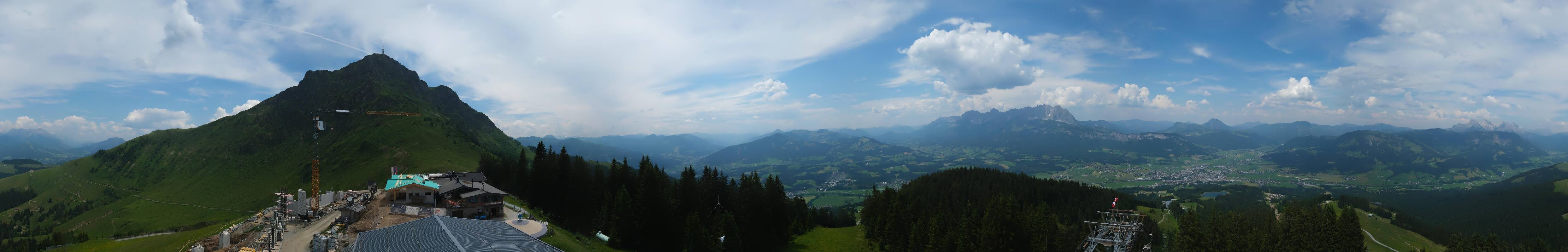Archiv Foto Webcam St. Johann/Tirol: Blick von der Bergstation Harschbichl